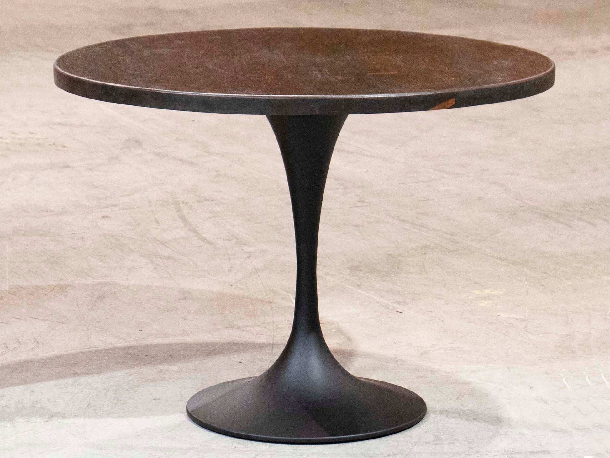 tulip-shaped bistro table legs base LK2028